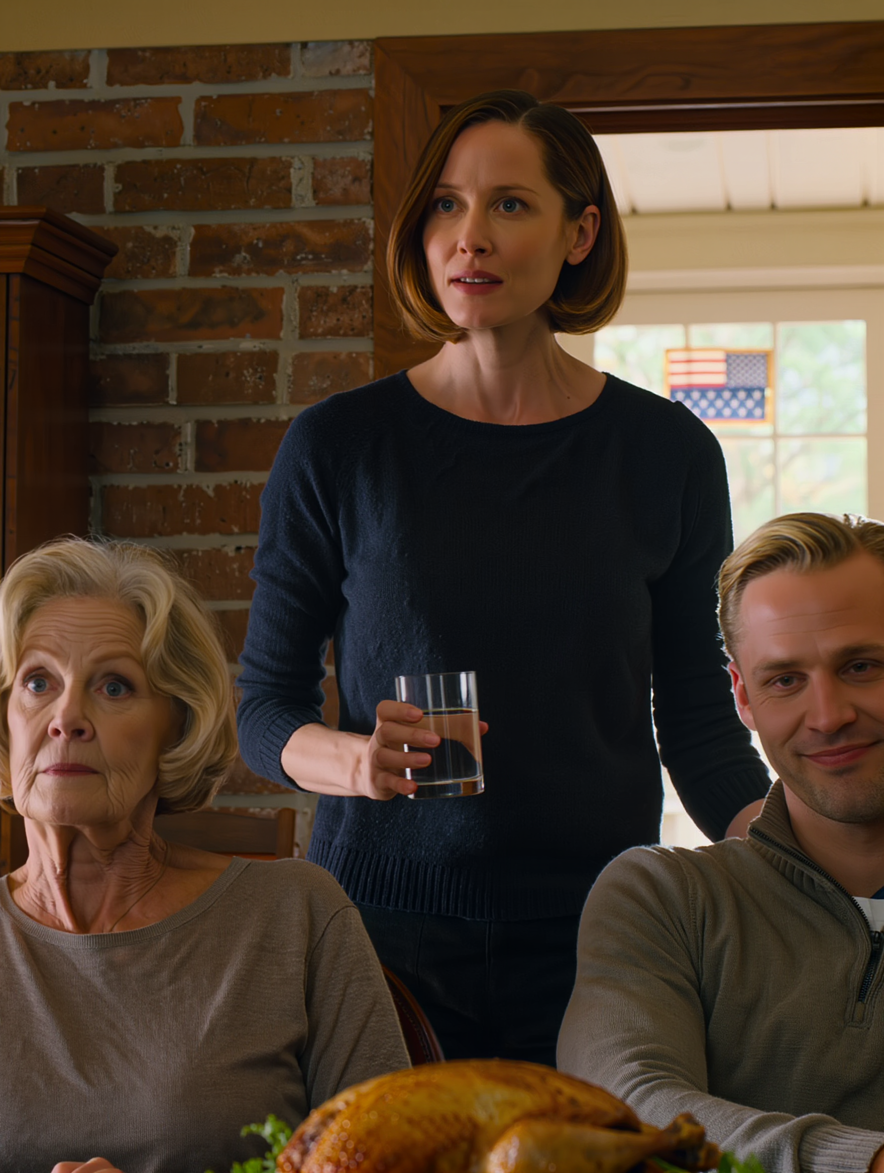 A tavola con i miei genitori, mio ​​fratello mi ha preso in giro perché ero ancora single, e mia madre ha riso come se niente fosse. Ho posato il bicchiere d’acqua e ho detto: “Che sfacciataggine da parte dell’uomo a cui pago l’affitto da tre anni”, e quando ho accennato al bonifico che avevo interrotto quella mattina, a tavola è calato il silenzio.