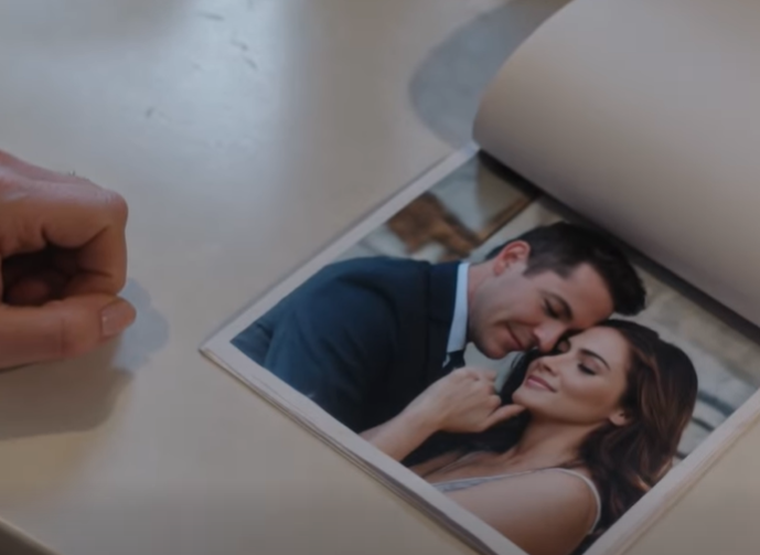 Mia sorella ha mandato gli inviti di nozze a tutti, tranne che a me. La mamma ha detto: “È il suo giorno, non rovinarlo…”.