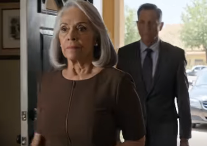 Da min søn blev gift, fortalte jeg aldrig min kæreste at huset var mit – den hemmelighed endte med at redde mig.